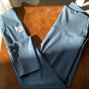 First health apparel performance leggings - seamless NWOT